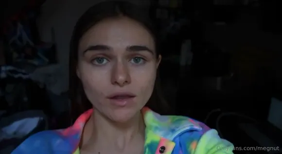 Megnutt02 Tie Dye Hoodie Selfie OnlyFans Video Leaked