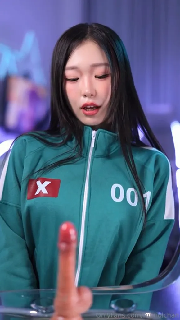 Meriolchanfree Green Tracksuit Blowjob OnlyFans Video Leaked