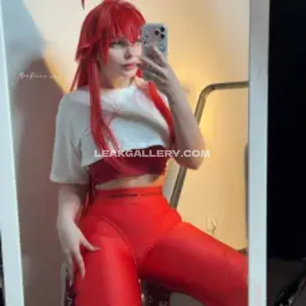 Mia_green_tea Red Wig Mirror Selfie OnlyFans Photo Leaked