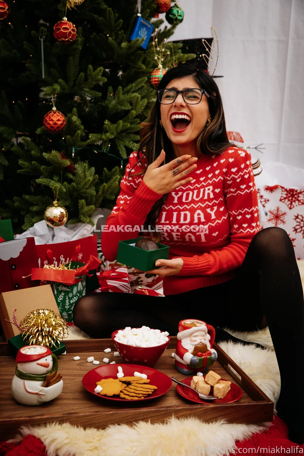 Mia Khalifa Christmas Sweater Laughing OnlyFans Photo Leaked
