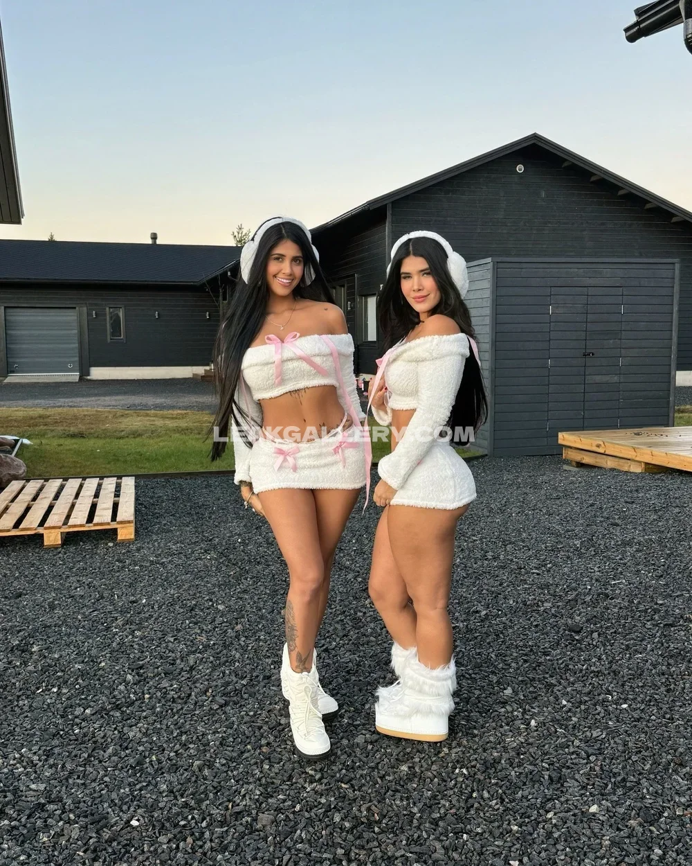 Michellerabbit Twin White Furry Outfit OnlyFans Photo Leaked