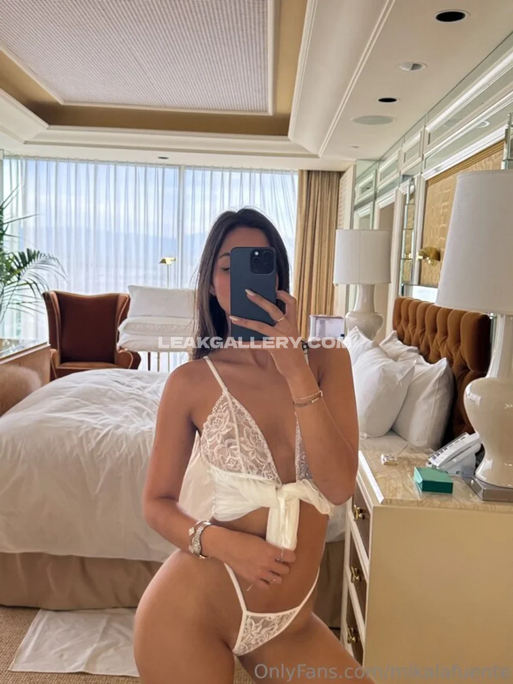 Mikalafuente Lace Lingerie Mirror Selfie OnlyFans Photo Leaked