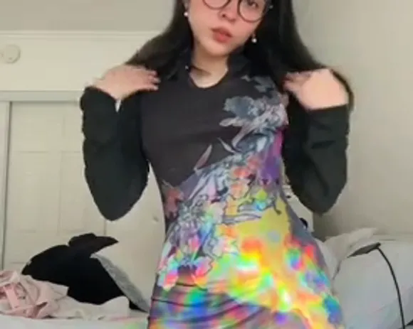 Miniakane_chavez Holographic Dress Tease OnlyFans Video Leaked
