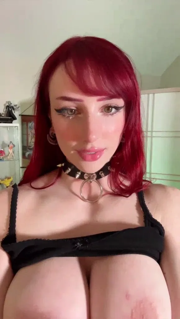 Morgpie Redhead In Black Bra OnlyFans Video Leaked