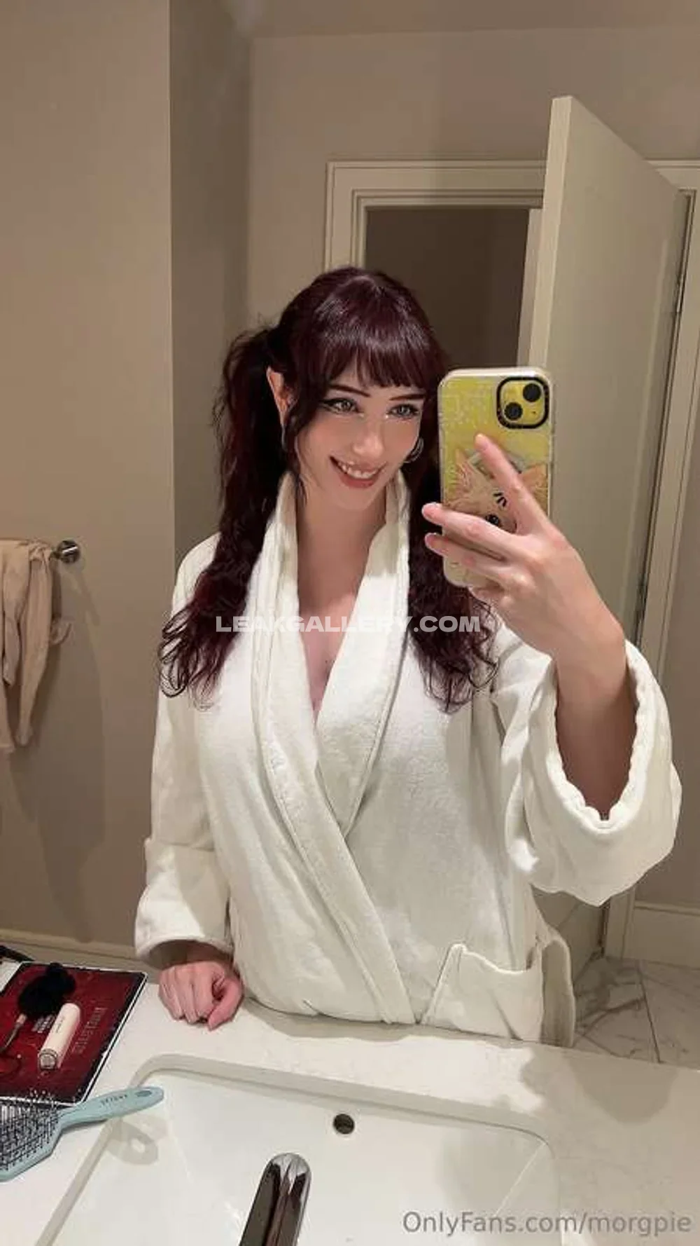 Morgpie Bathrobe Selfie Mirror OnlyFans Photo Leaked
