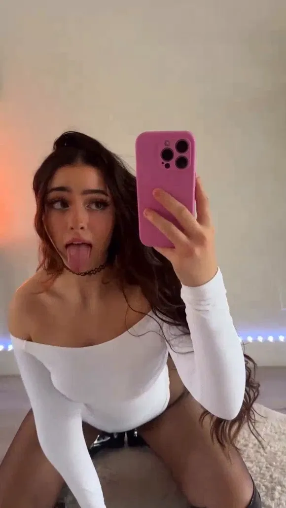 Ms-elize Off Shoulder Bodysuit Tease OnlyFans Video Leaked