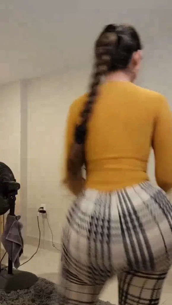 Mssethii1 Plaid Pants Booty Shake OnlyFans Video Leaked
