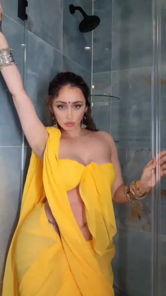 Mssethii1 Yellow Saree Strip Tease OnlyFans Video Leaked