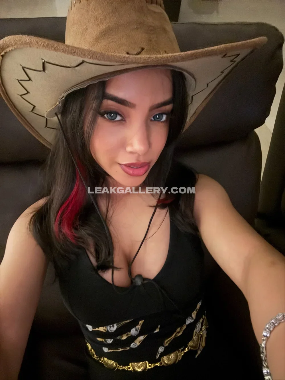 Muskankaria Cowboy Hat Selfie Pose OnlyFans Photo Leaked