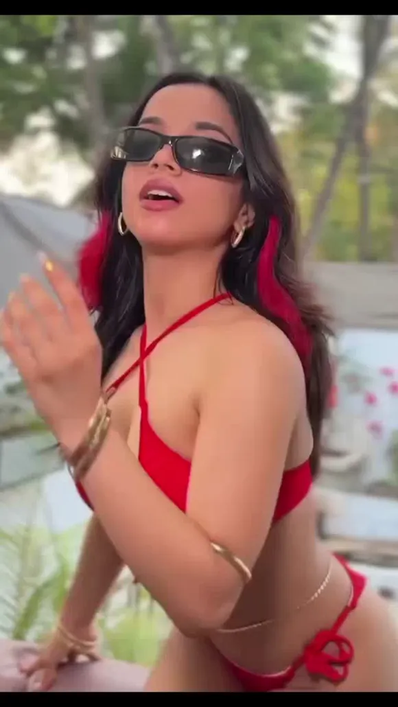 Muskankaria Red Bikini Outdoor Pose OnlyFans Video Leaked