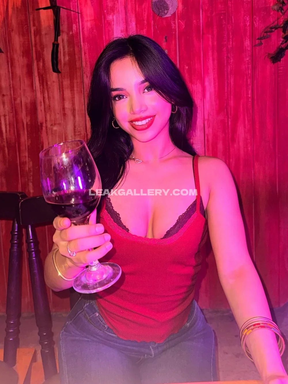 Muskankaria Red Top Wine Glass OnlyFans Photo Leaked