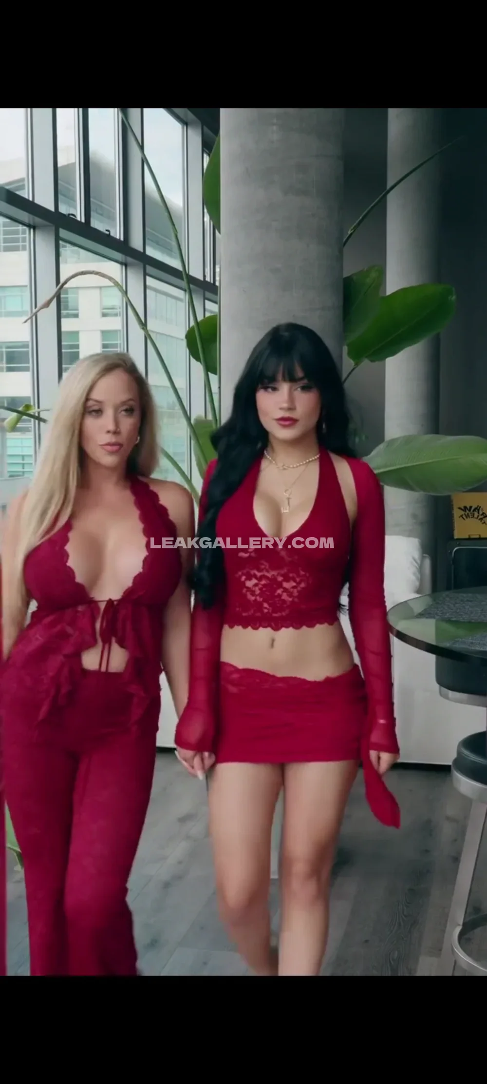 Mycookiejar Red Lace Two Piece Set OnlyFans Photo Leaked