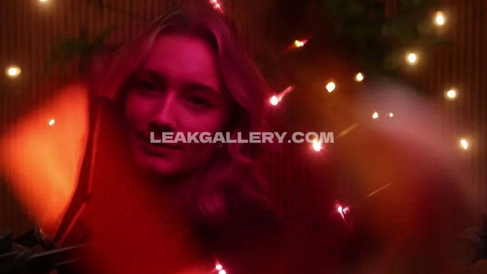 Nanouasmr Red Lit Close Up Smile OnlyFans Photo Leaked