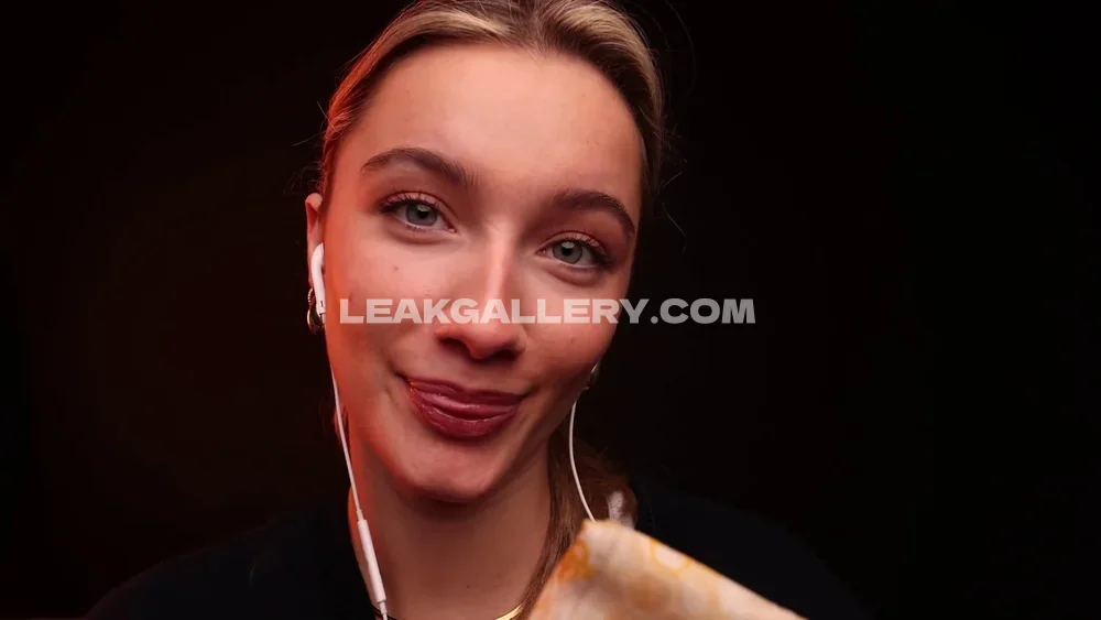 Nanouasmr Close Up Smiling Face OnlyFans Photo Leaked
