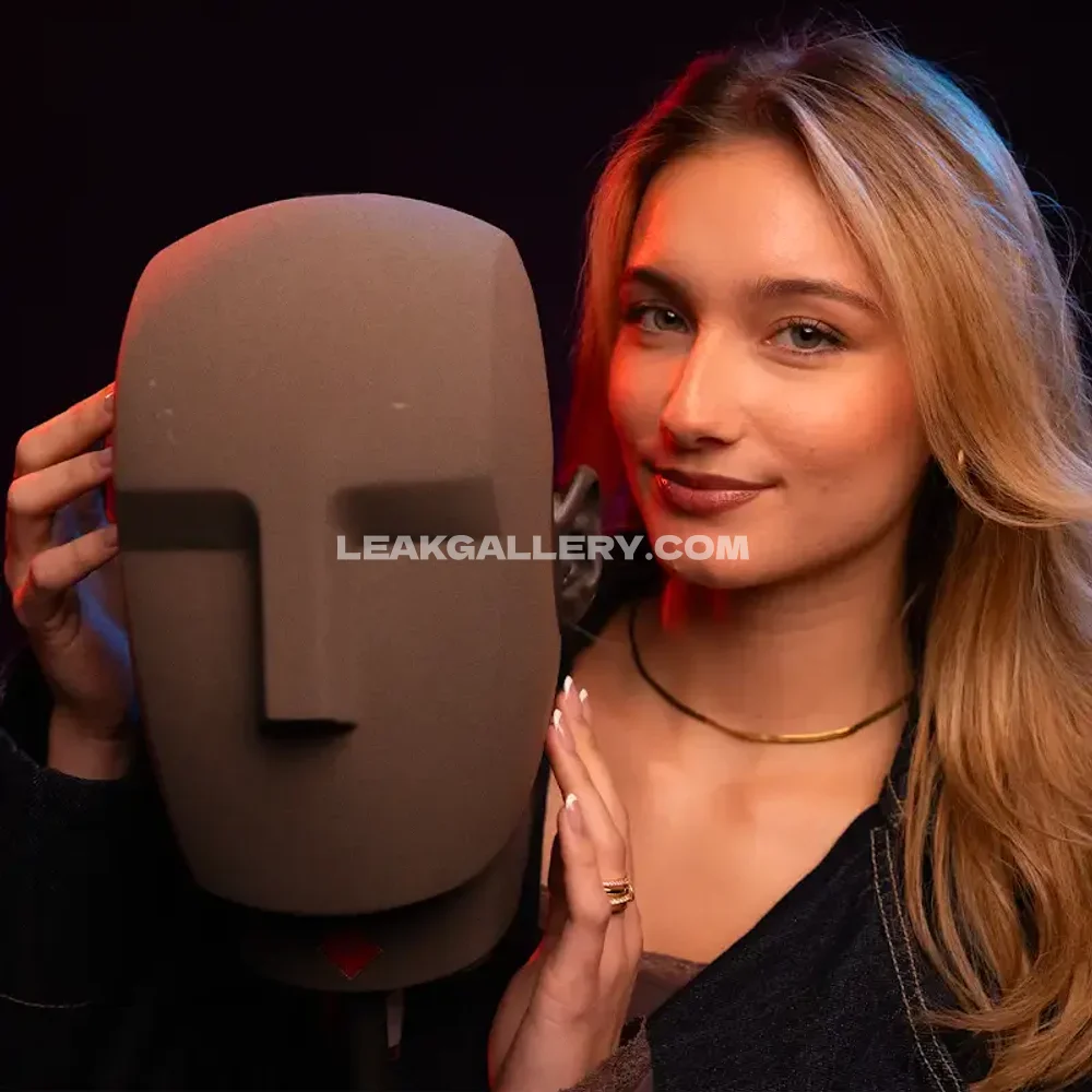 Nanouasmr ASMR Microphone Setup OnlyFans Photo Leaked
