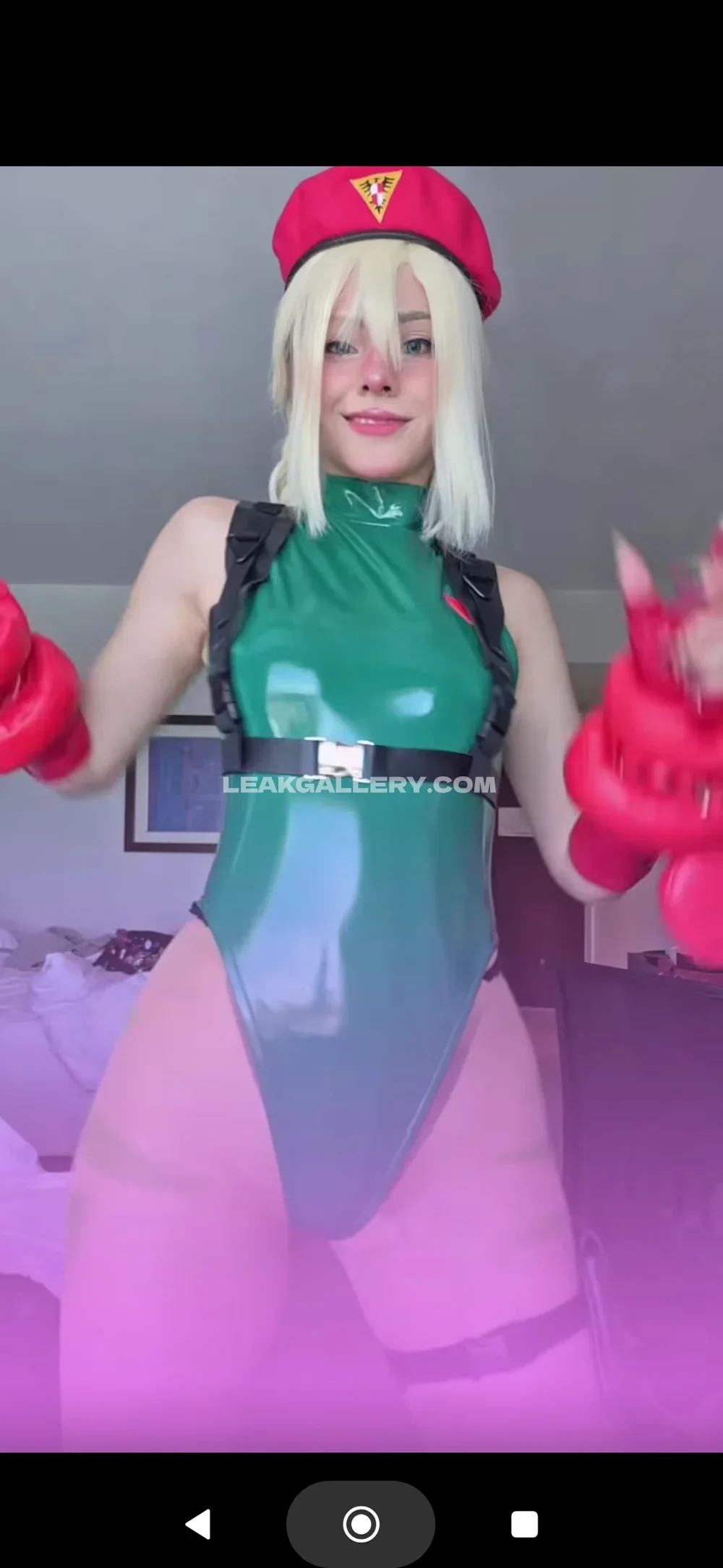 Nathali_the_killer Green Latex Bodysuit Pose OnlyFans Photo Leaked