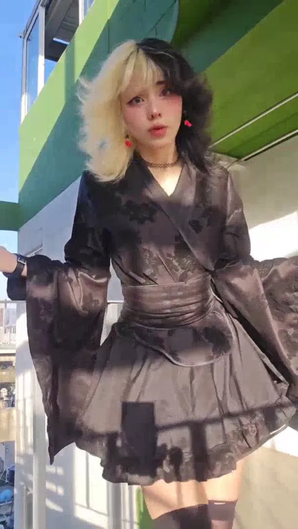 Nathali_the_killer Black Kimono Outfit Pose OnlyFans Video Leaked