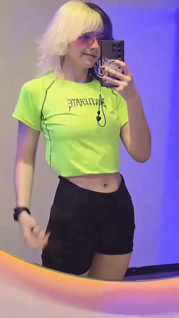 Nathali_the_killer Neon Crop Top Selfie OnlyFans Video Leaked