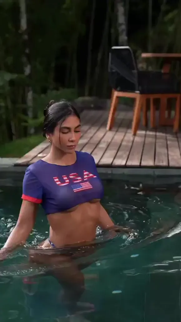 Niacruzxo USA Top In Pool OnlyFans Video Leaked