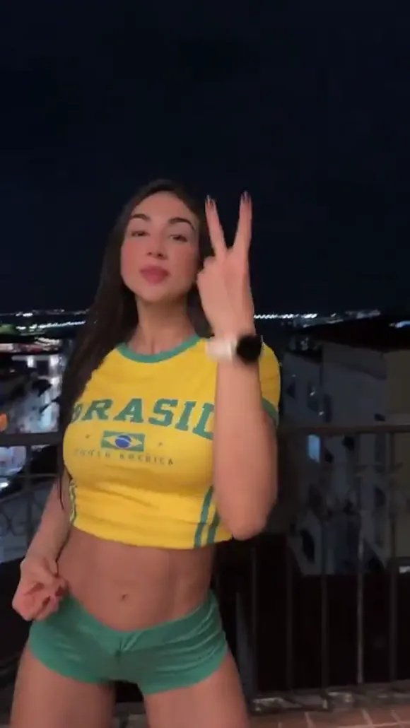 Niacruzxo Brazil Jersey Dance Tease OnlyFans Video Leaked