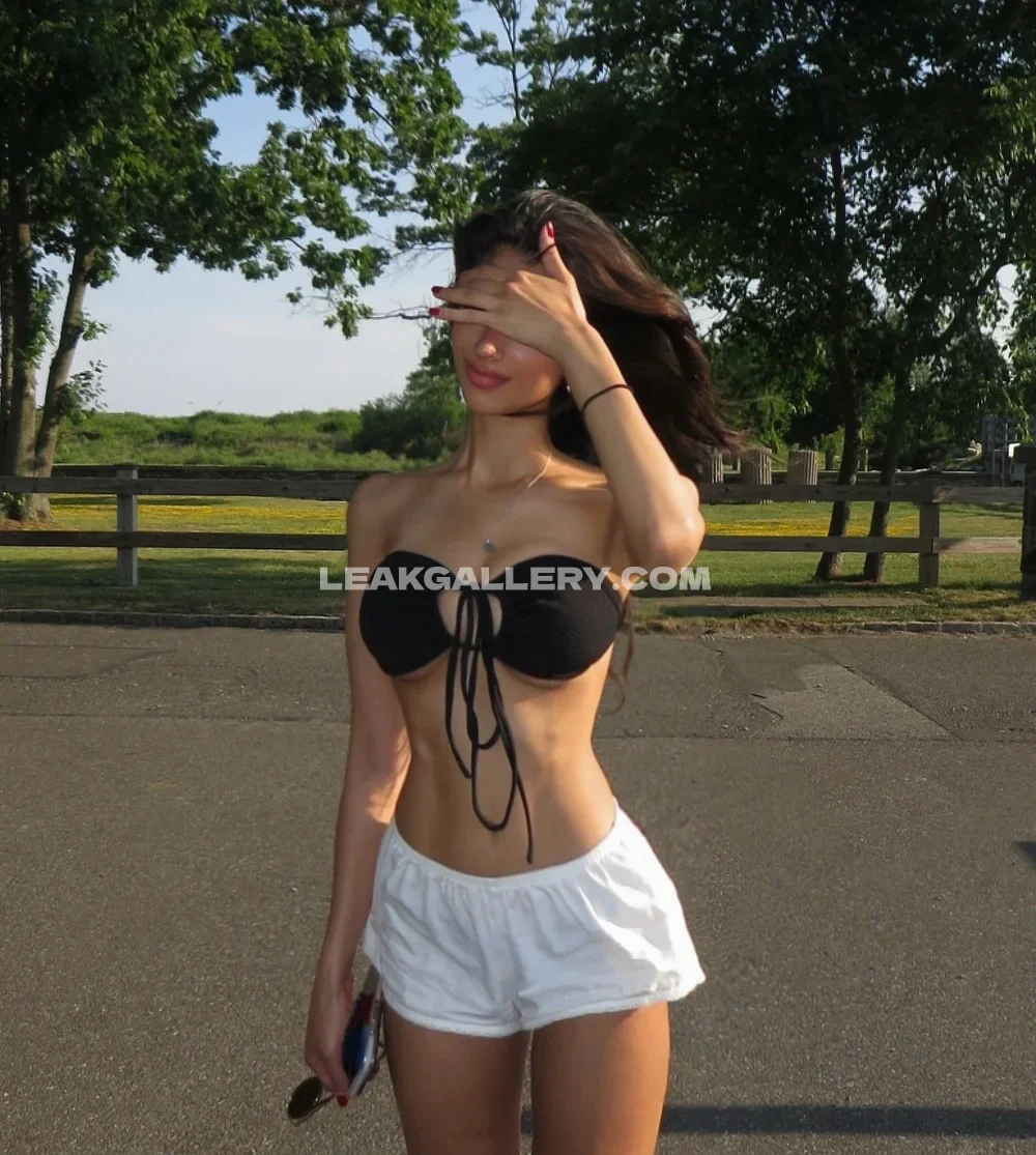 Nimmikavleen Black Bikini Top Outdoor OnlyFans Photo Leaked