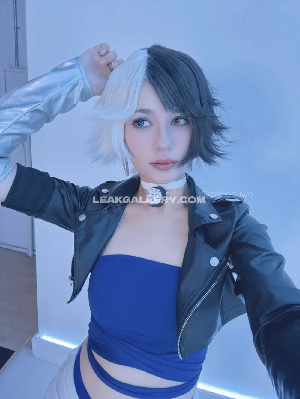 _nineiota Two Tone Wig Selfie Pose OnlyFans Photo Leaked