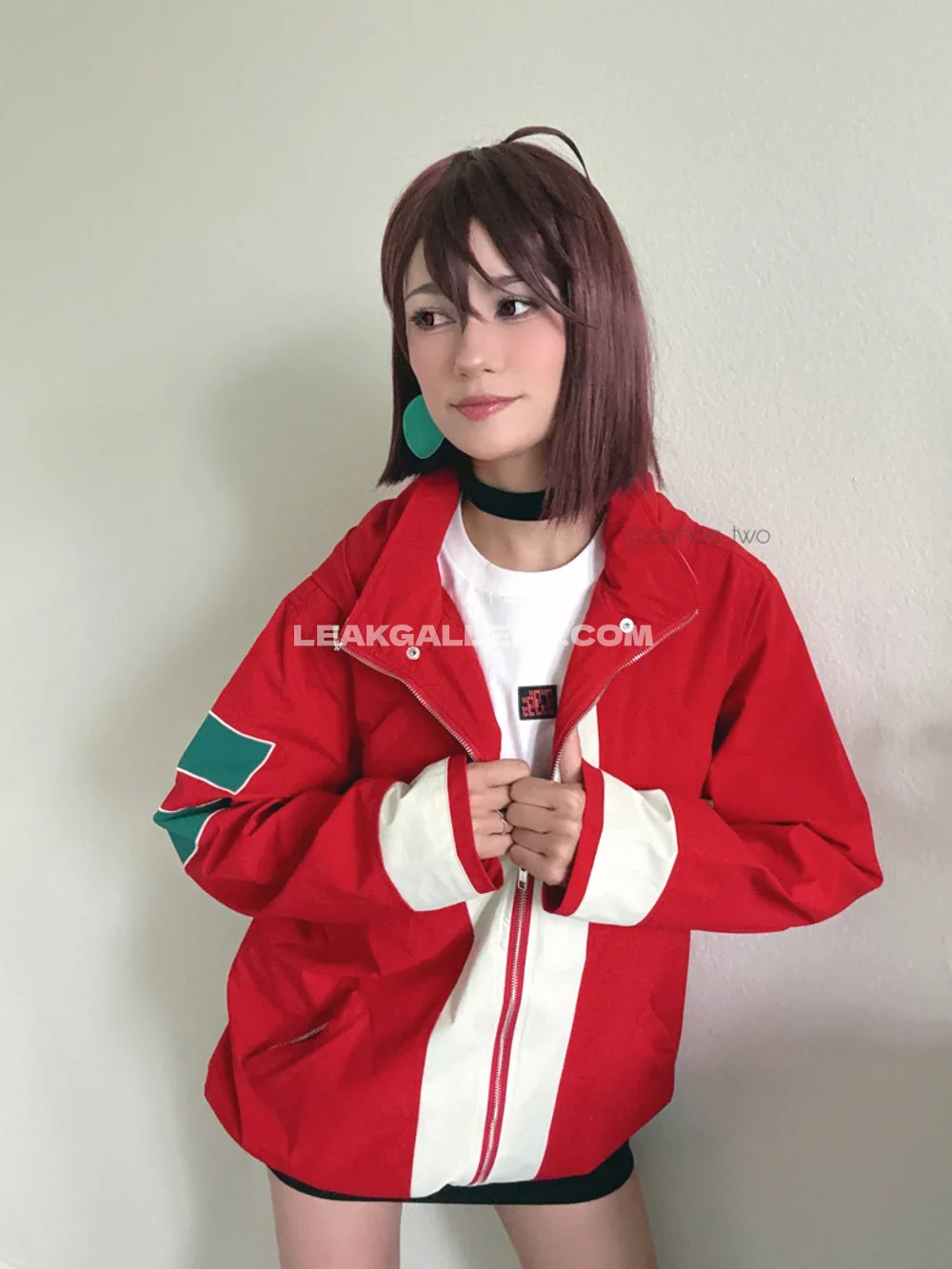 _nineiota Red Jacket Zip Up Pose OnlyFans Photo Leaked