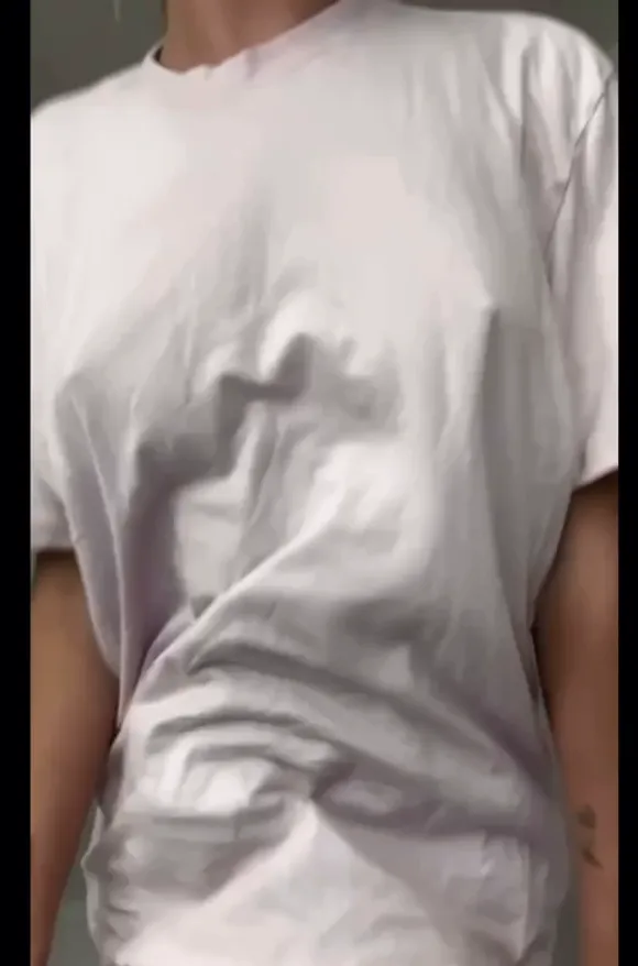 Noelleleyva Backless T-Shirt Tease OnlyFans Video Leaked