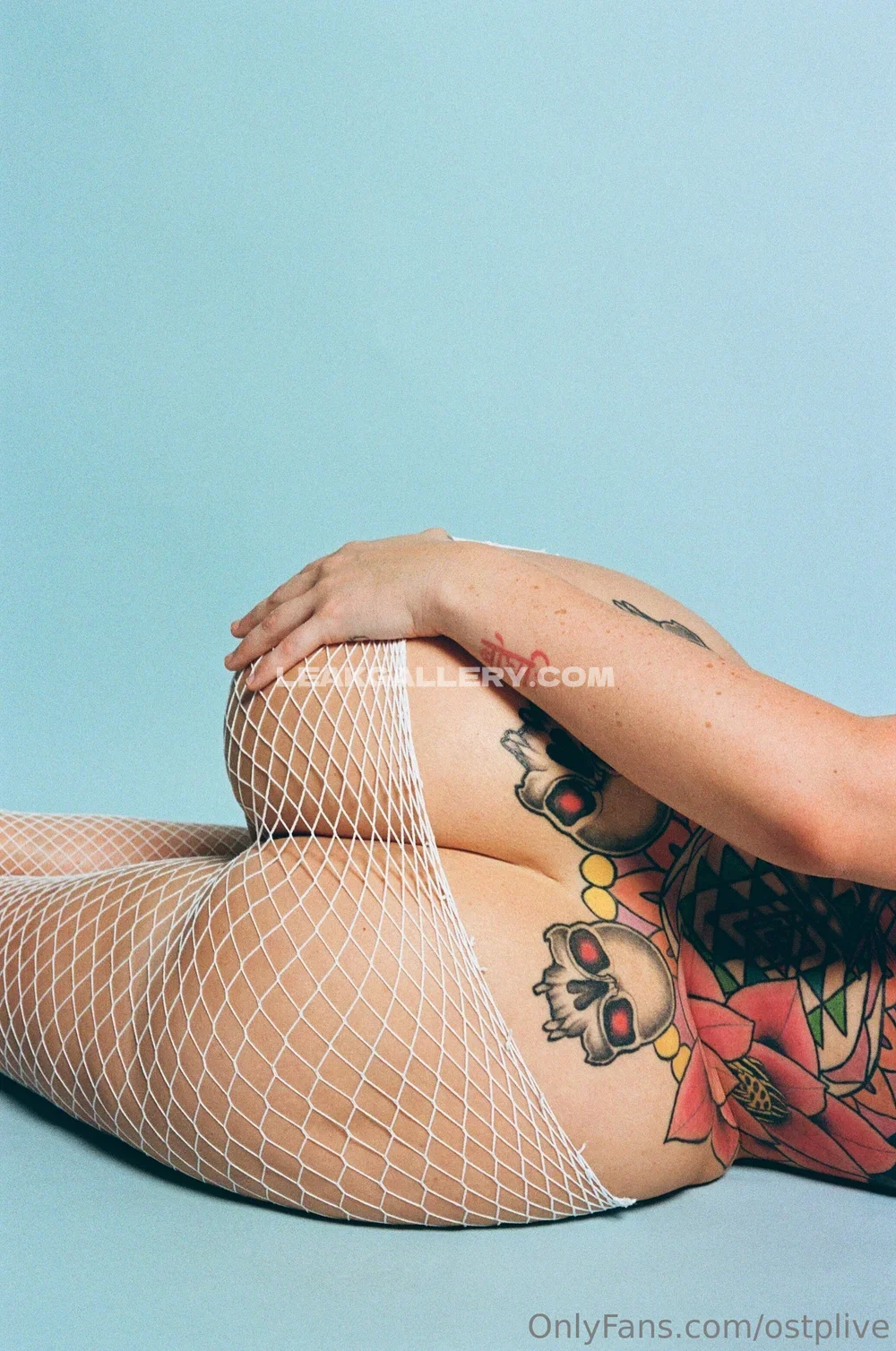 O.st.p Fishnet Stockings Ass Pose OnlyFans Photo Leaked