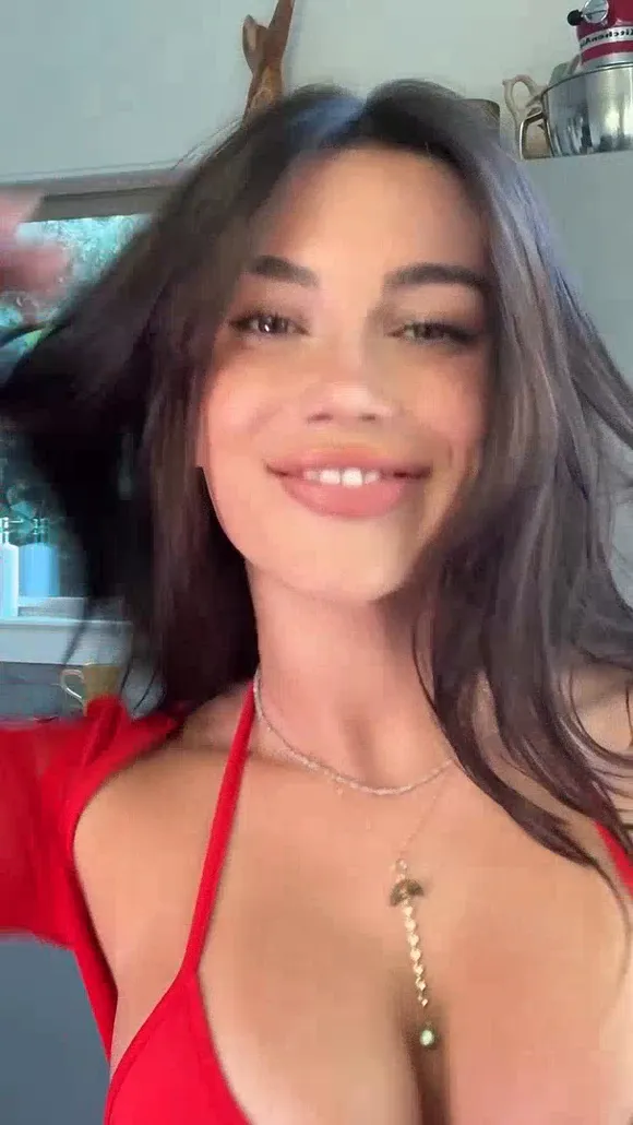 Observinglalaxo Red Bikini Top Selfie OnlyFans Video Leaked