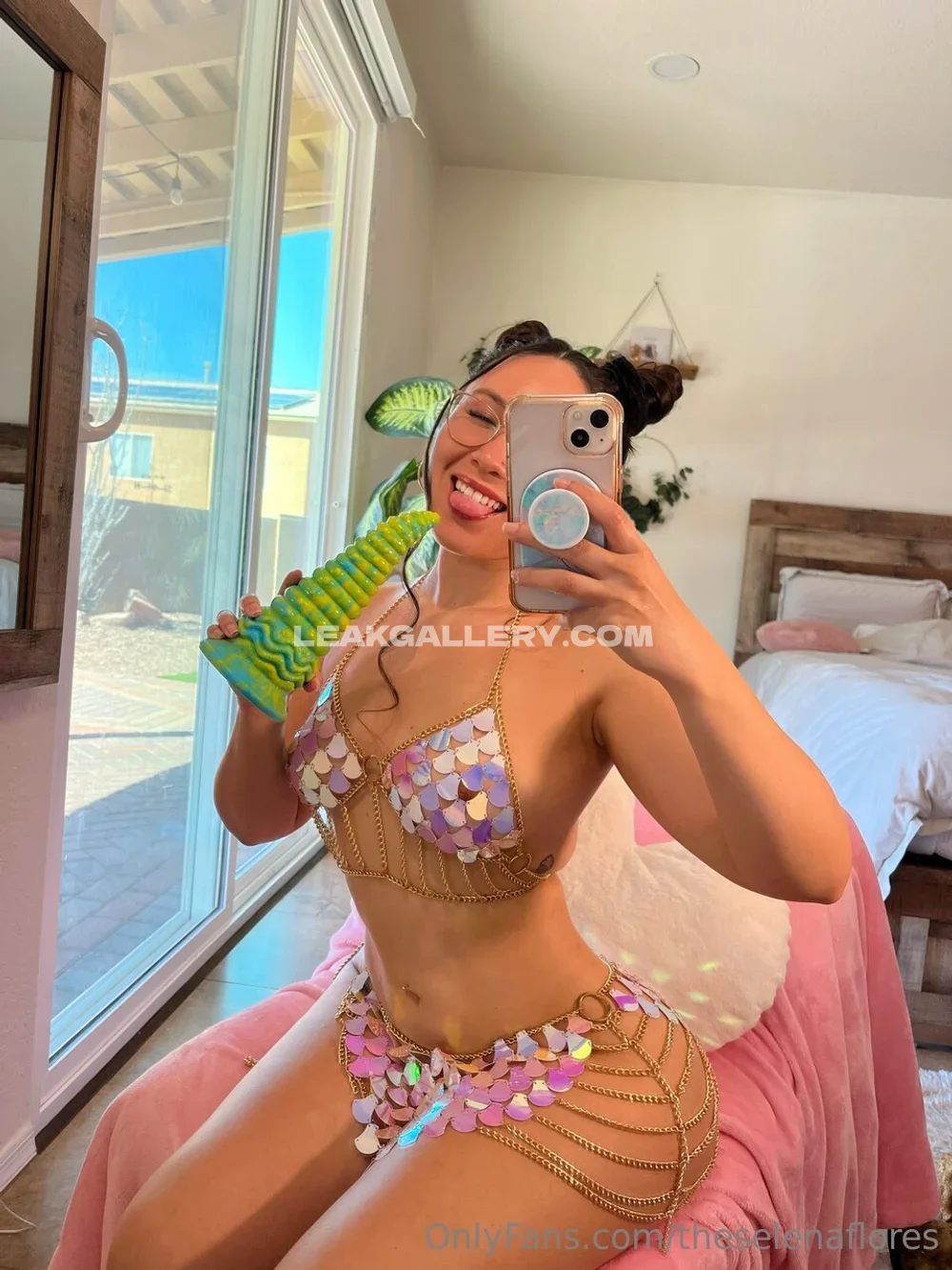 Officialcheekykim Mermaid Scale Bikini Selfie OnlyFans Photo Leaked