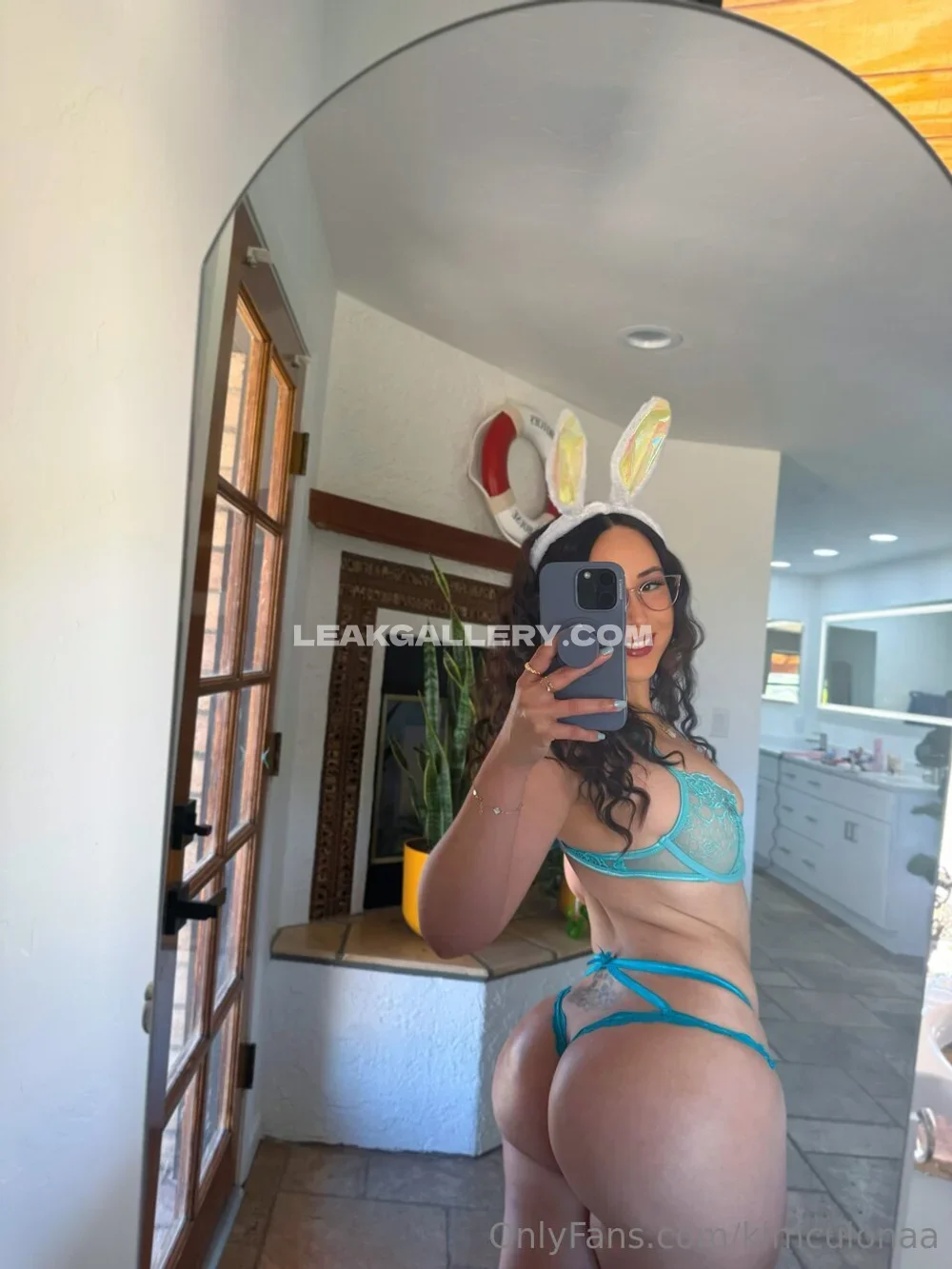 Officialcheekykim Bunny Ears Mirror Selfie OnlyFans Photo Leaked