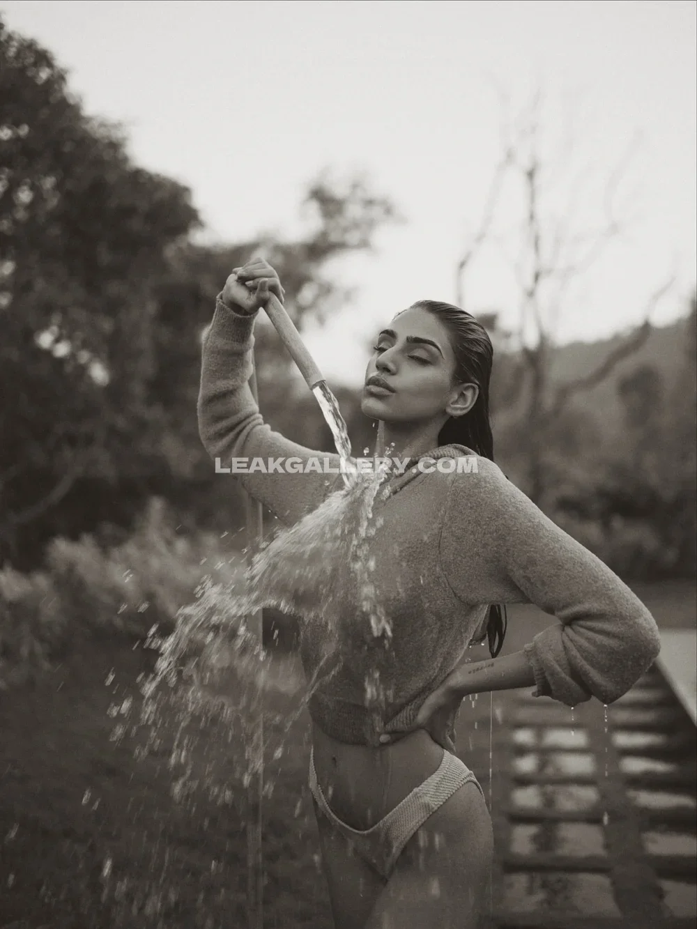 Pakhigadh Wet Hoodie Outdoor Shower OnlyFans Photo Leaked