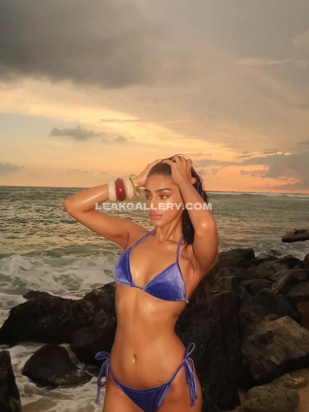 Pakhigadh Blue Bikini Beach Pose OnlyFans Photo Leaked