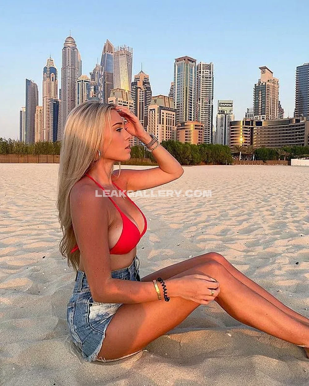 Payton Red Bikini Beach Pose OnlyFans Photo Leaked