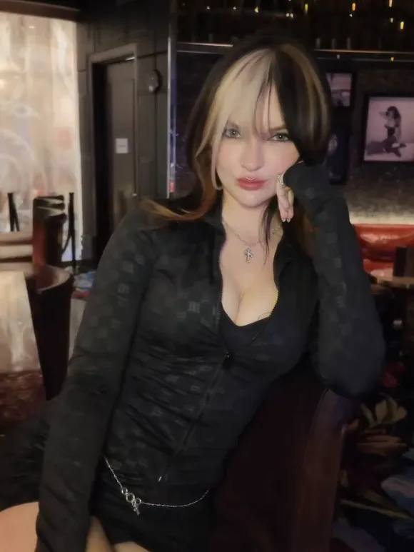 Peachjars Black Bodysuit Pose OnlyFans Video Leaked