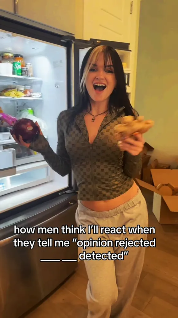 Peachjars Kitchen Snack Tease OnlyFans Video Leaked