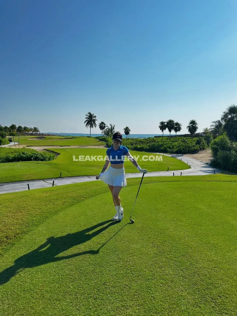 Peachjars Golf Course Pose OnlyFans Photo Leaked