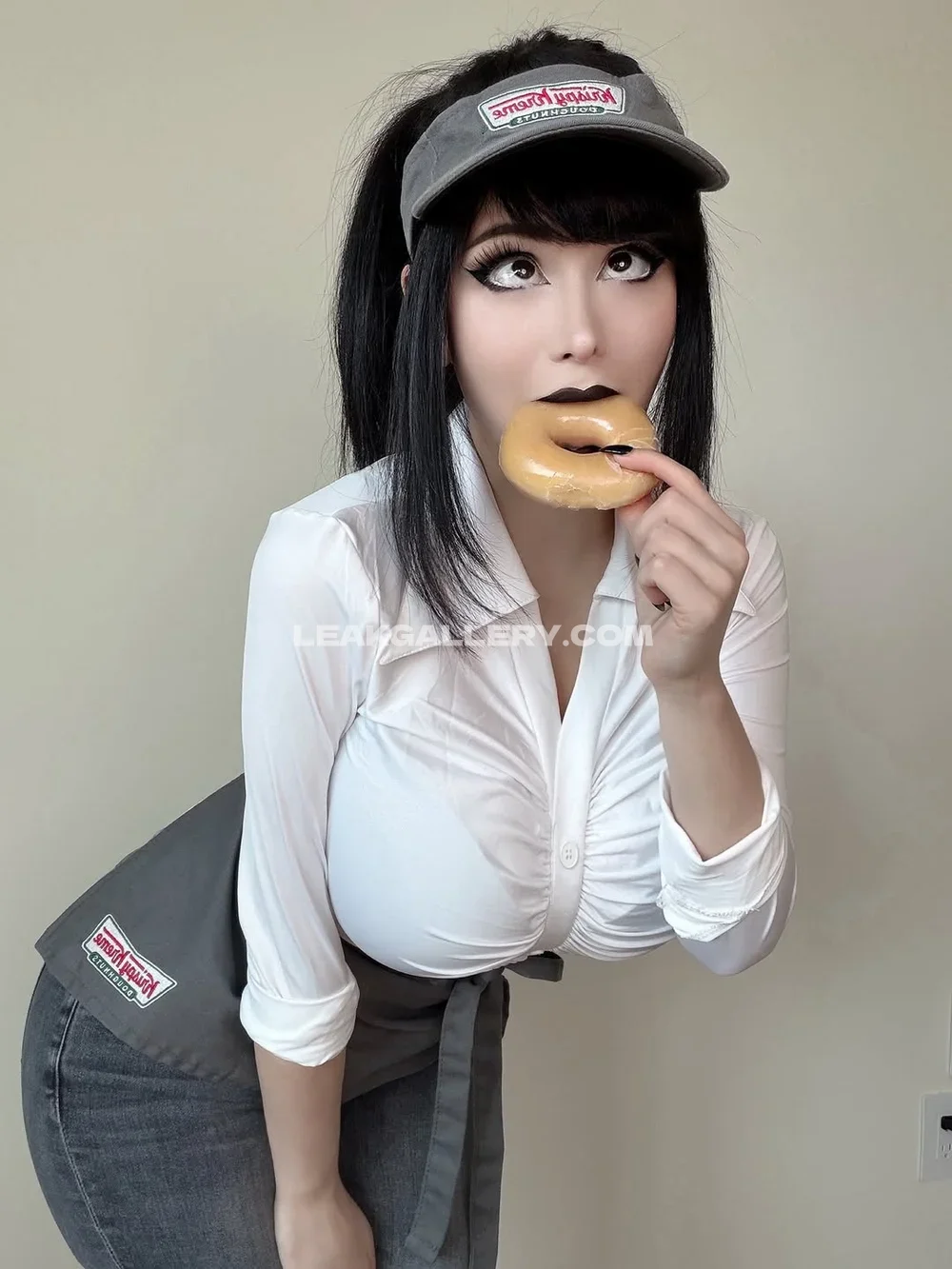 Pink Chyu Donut Tease In Uniform OnlyFans Photo Leaked