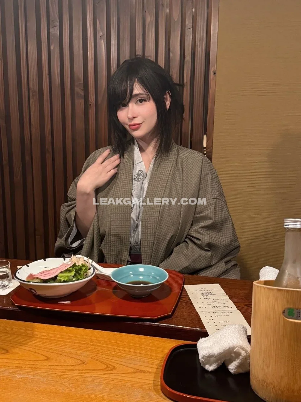 Pink Chyu Kimono Dining Tease OnlyFans Photo Leaked