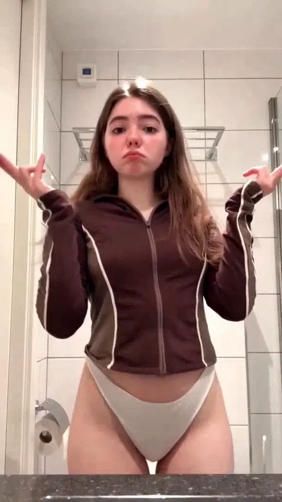 Plumpy Mage Brown Jacket Thong Selfie OnlyFans Video Leaked