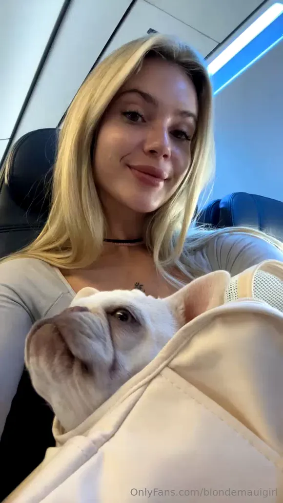 Princessbbgirl Selfie With Dog OnlyFans Video Leaked