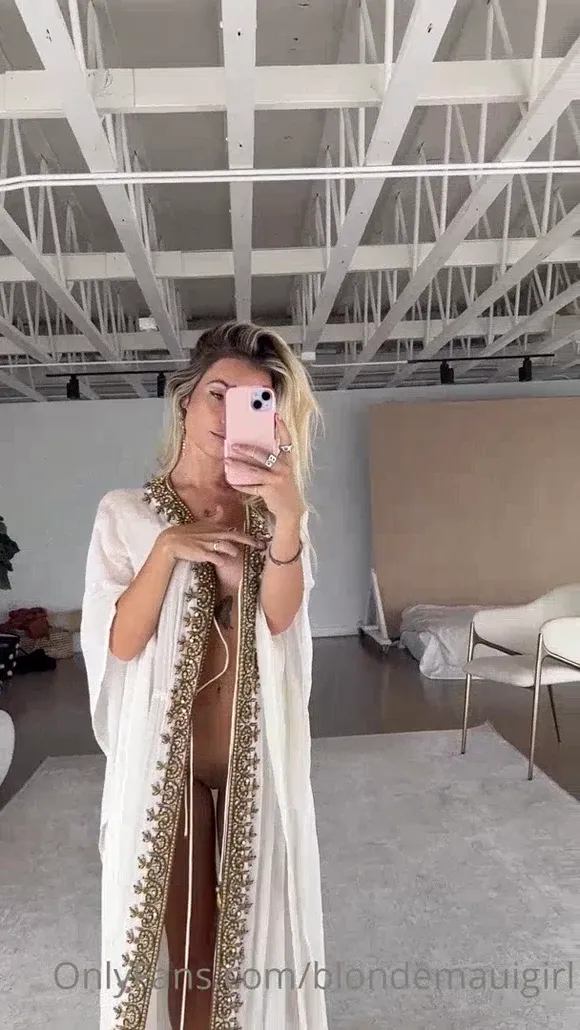 Princessbbgirl Sheer Robe Selfie OnlyFans Video Leaked