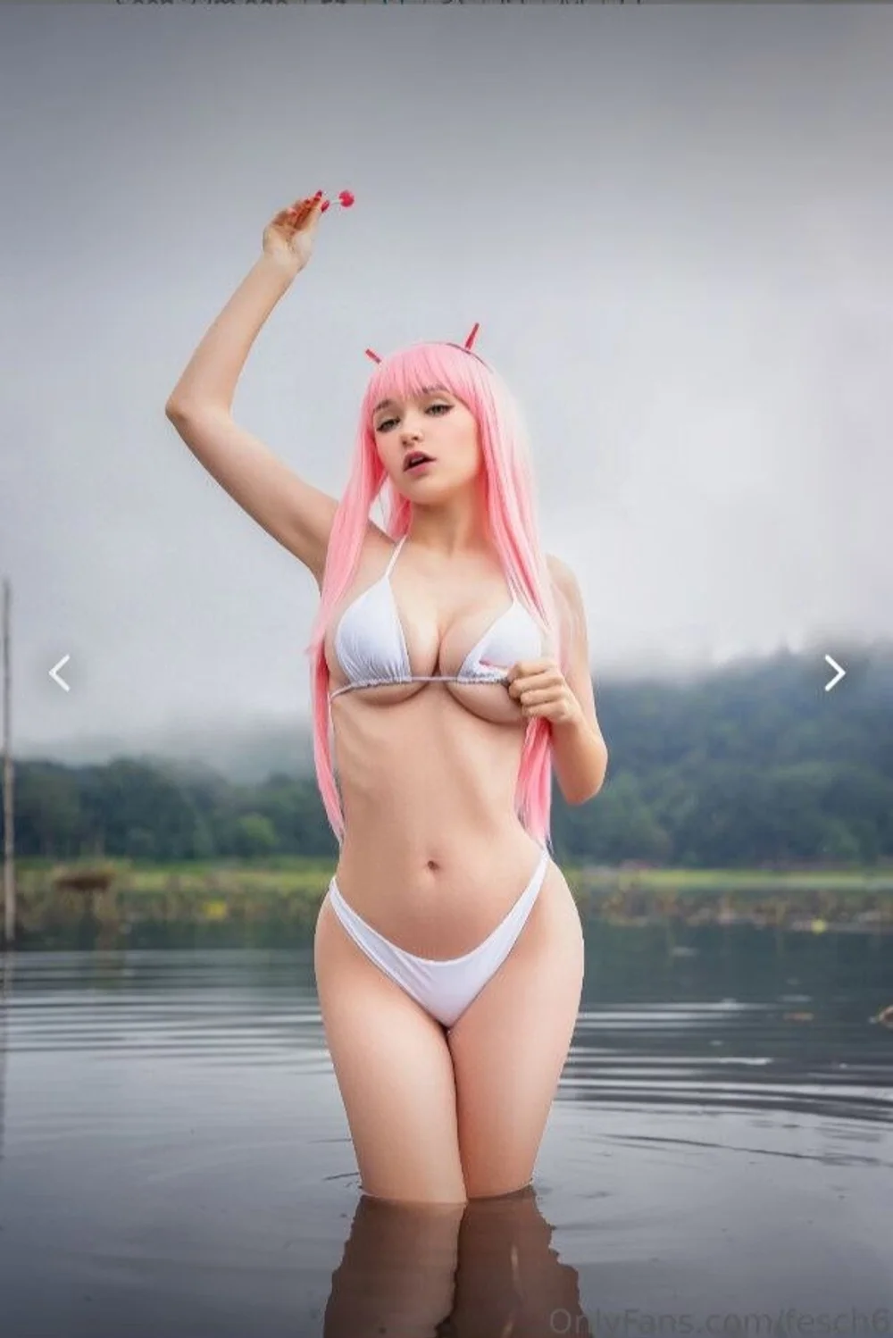 Queenfesch6 Pink Wig Bikini Pose OnlyFans Photo Leaked