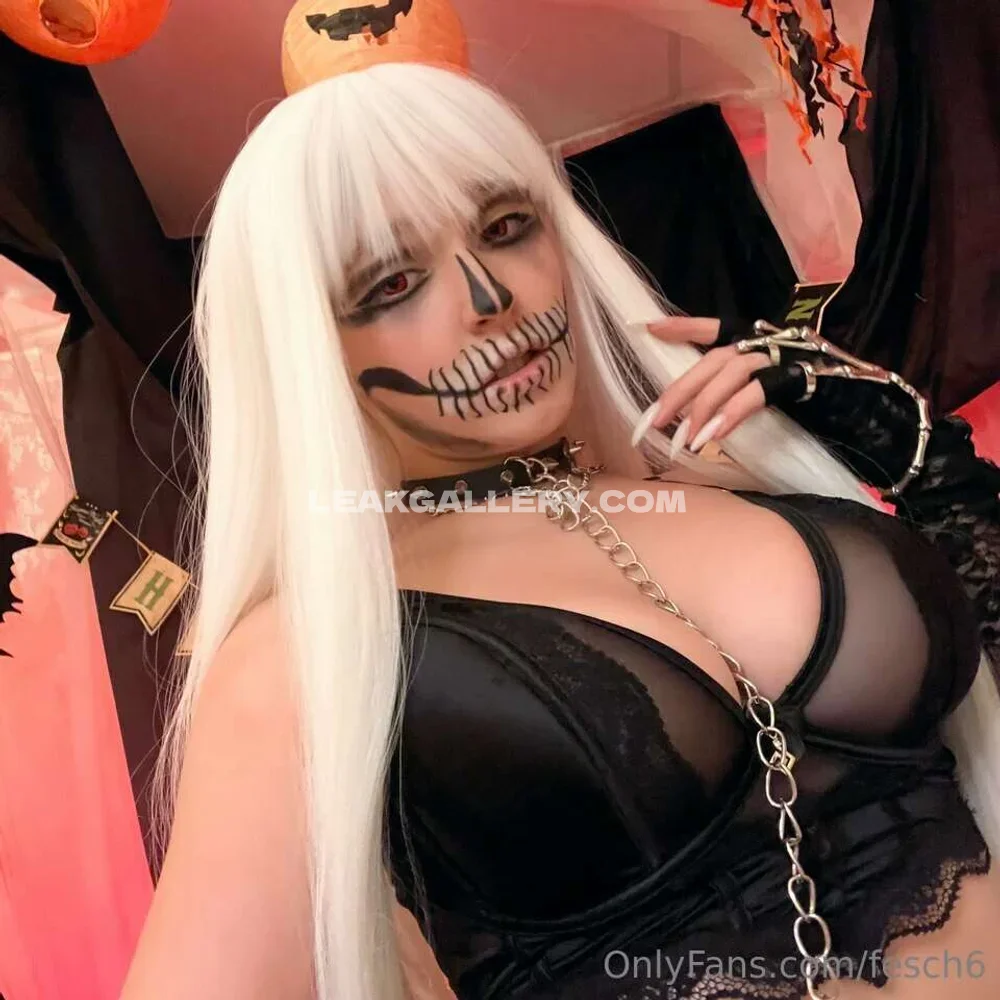 Queenfesch6 Skeleton Makeup Pose OnlyFans Photo Leaked