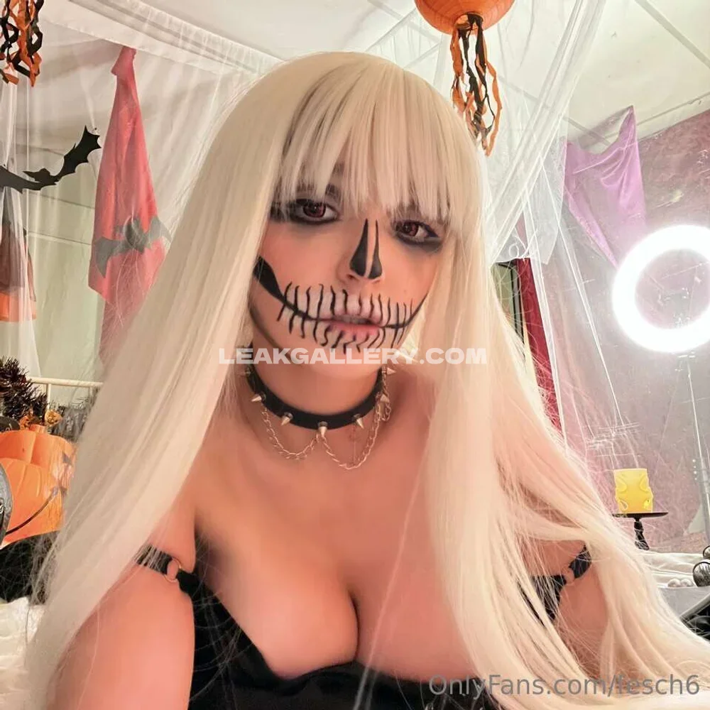 Queenfesch6 Skull Makeup Close Up OnlyFans Photo Leaked