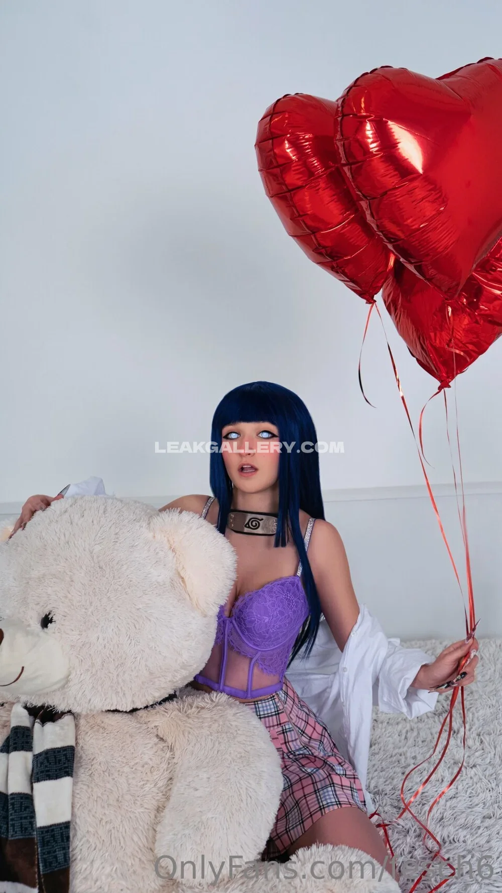 Queenfesch6 Purple Bra With Heart Balloons OnlyFans Photo Leaked
