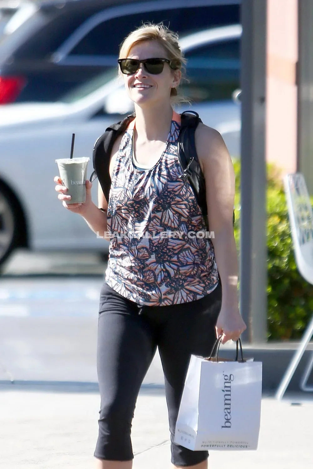 Reesewitherspoon Sunglasses And Tank Top OnlyFans Photo Leaked