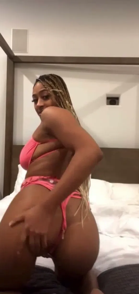 Rodgers_kalani Pink Bikini Ass Twerk OnlyFans Video Leaked