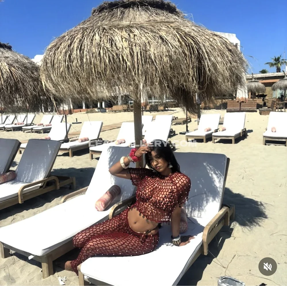 Saanvi_prasad Fishnet Bodysuit Beach Pose OnlyFans Photo Leaked